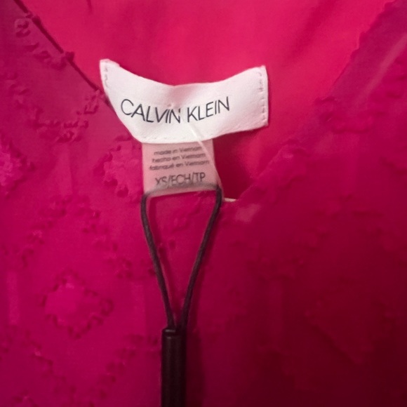 Calvin Klein Magenta Gauzy Tank Top XS NWT - Picture 4 of 4